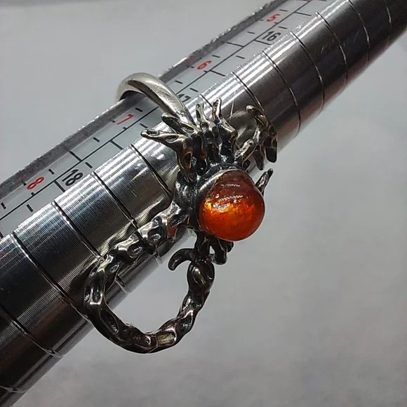 1.8ct Arusha Sunstone Scorpion Ring In Sterling Silver